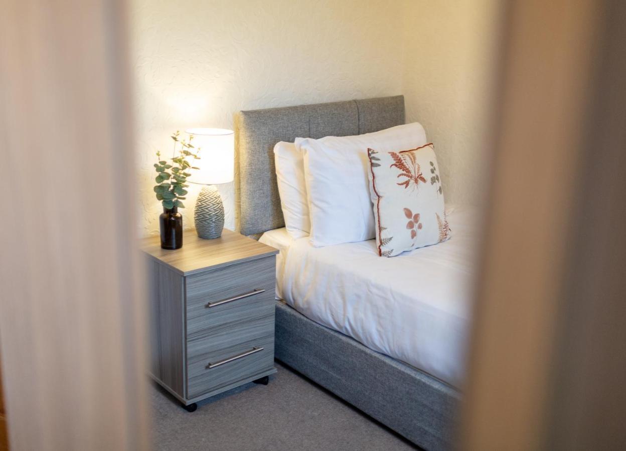 Adrian House, Near Hospital, Easy Parking + Garden Lejlighed Carlisle  Eksteriør billede