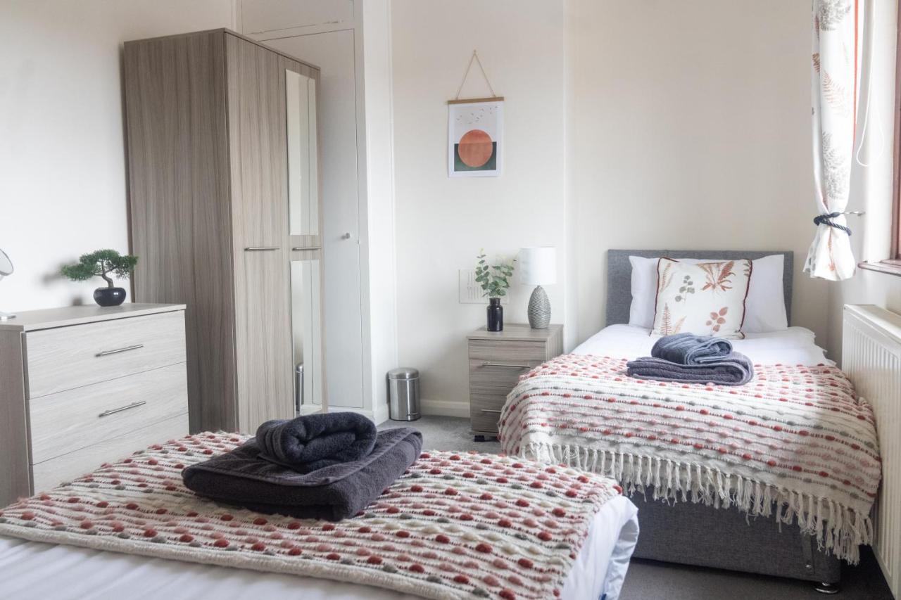 Adrian House, Near Hospital, Easy Parking + Garden Lejlighed Carlisle  Eksteriør billede